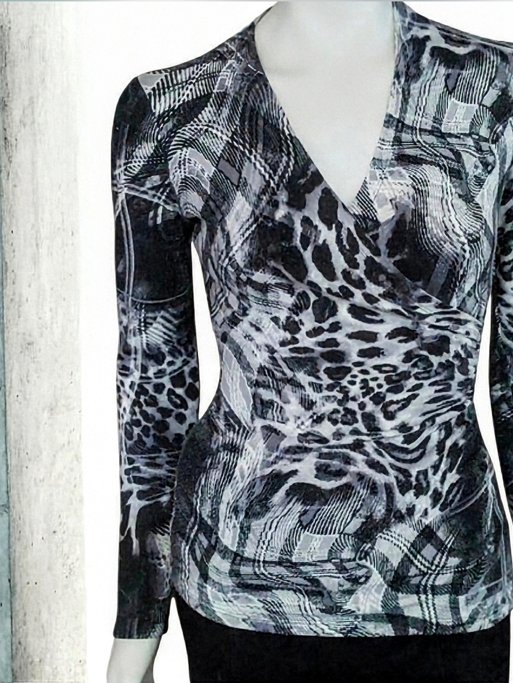 Vintage Cache LS Animal Print Plaid V-Neck Bodycon Sweater Sz. L